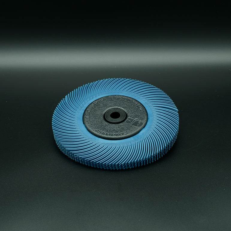 Scotch-Brite™ Bristle Disc K400 (Blau) – 3M™ -  Schleifbürste mit Keramikschleifkorn