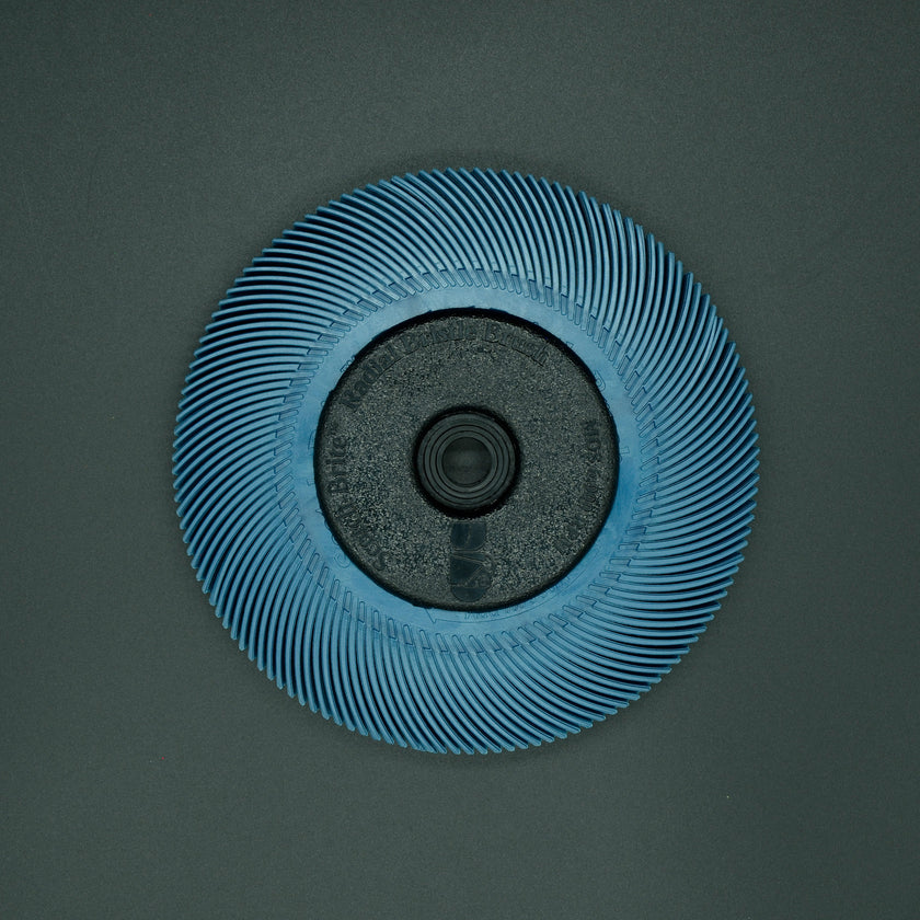 Scotch-Brite™ Bristle Disc K400 (Blau) – 3M™ -  Schleifbürste mit Keramikschleifkorn