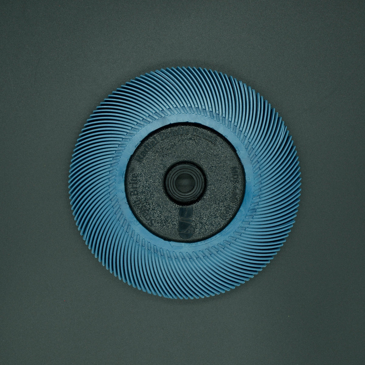 Scotch-Brite™ Bristle Disc K400 (Blau) – 3M™ -  Schleifbürste mit Keramikschleifkorn